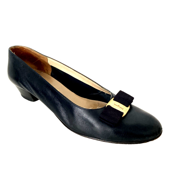 Salvatore Ferragamo Shoes - Salvatore Ferragamo Vara Pump Navy Blue Black Gold Logo Bow Low Heel 10 A2